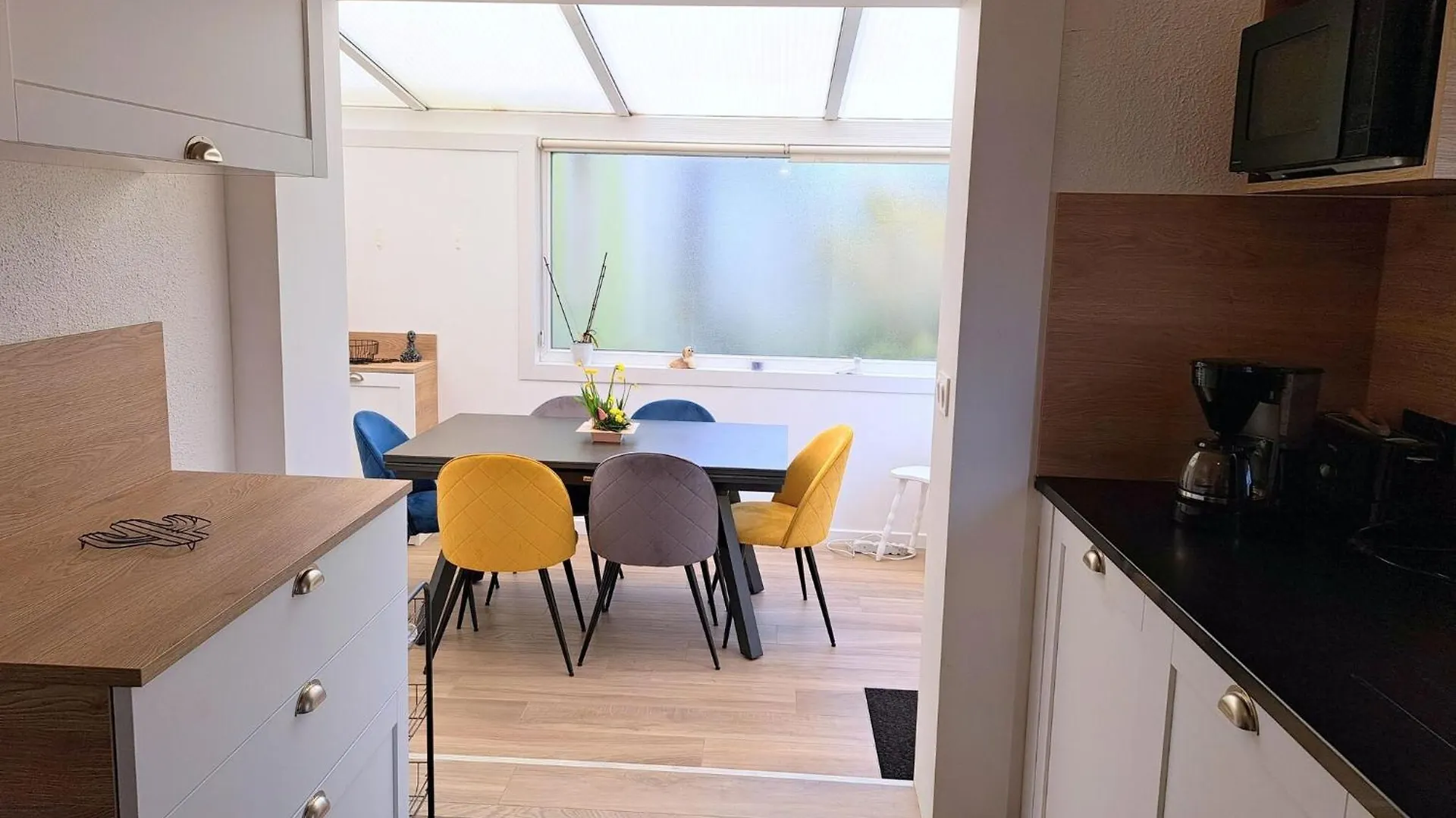 Charming Holiday Home In A Top Location By The Sea Guissény 프랑스