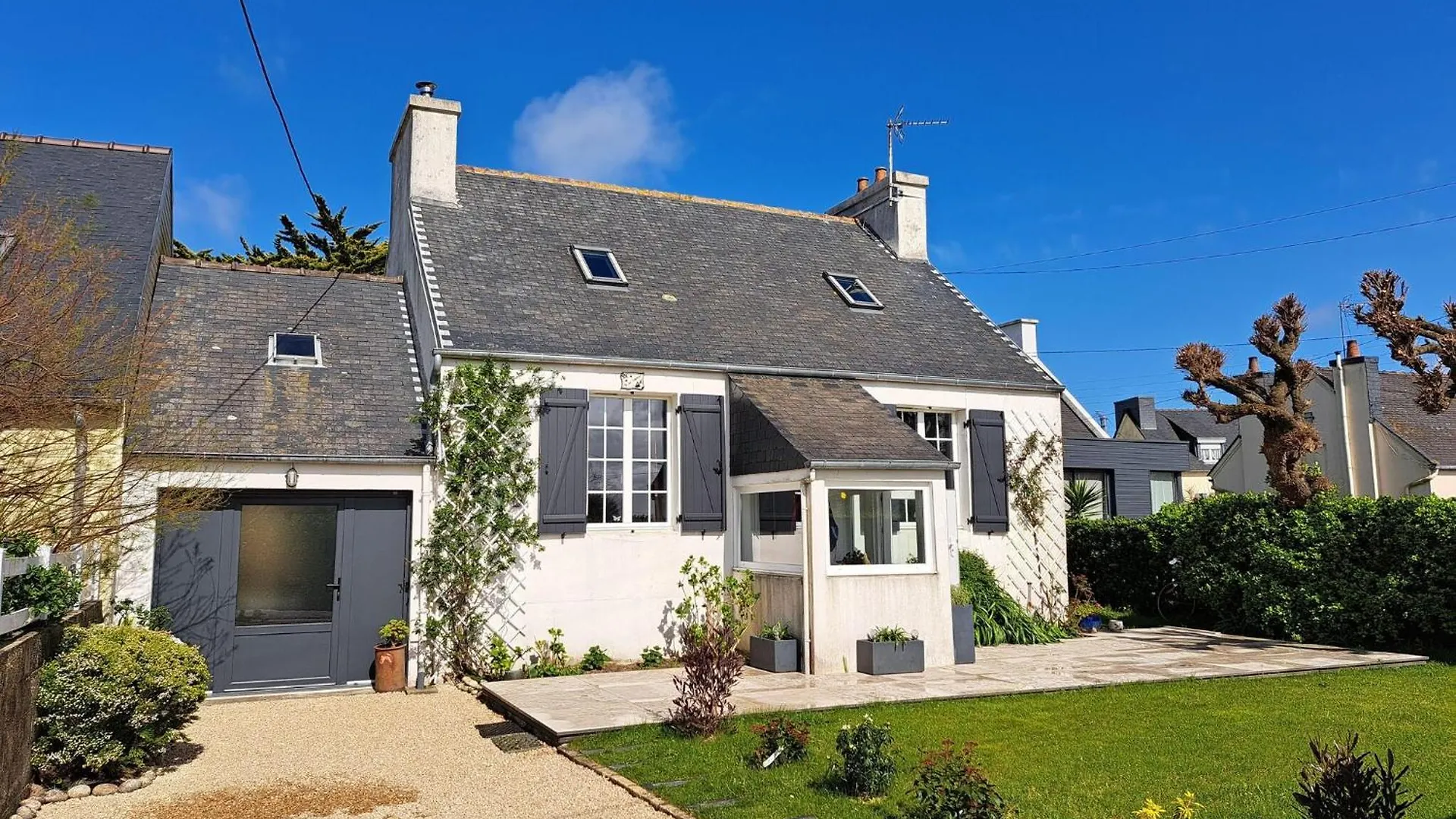 Charming Holiday Home In A Top Location By The Sea Guissény