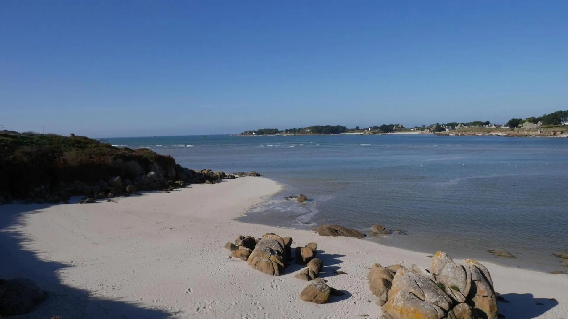 Charming Holiday Home In A Top Location By The Sea Guissény