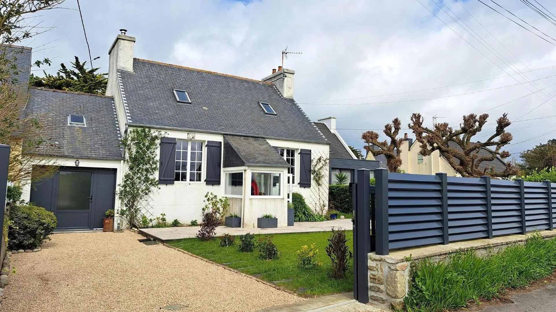 Charming Holiday Home In A Top Location By The Sea Guissény