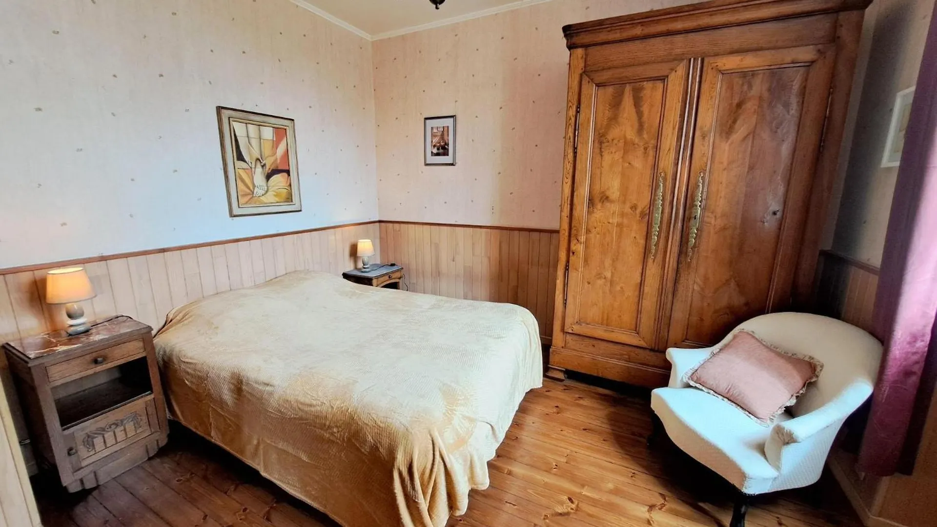 Charming Holiday Home In A Top Location By The Sea Guissény