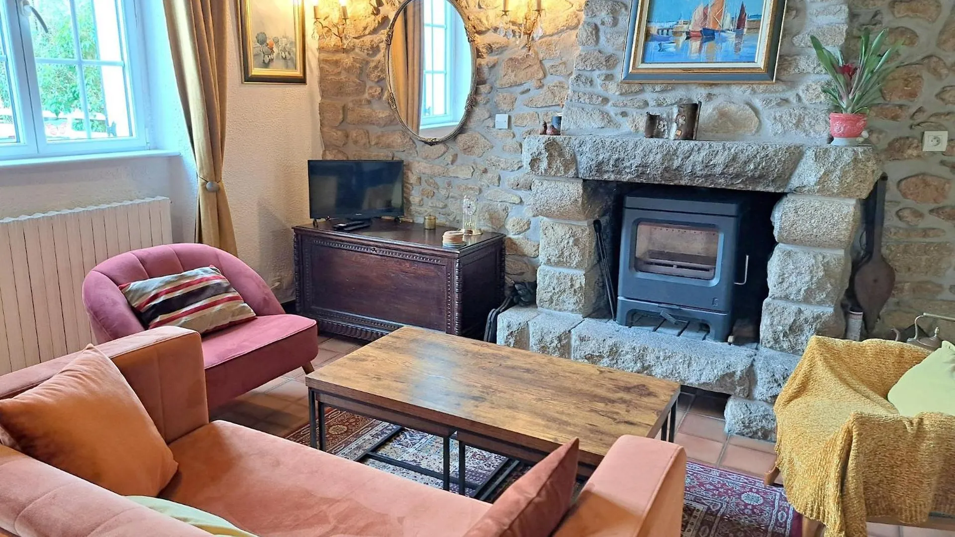 Charming Holiday Home In A Top Location By The Sea Guissény